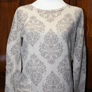 Old Navy sweater top